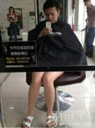 不用看了，这妹子绝对是蛇精病！