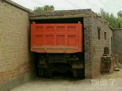 一辆大货车的故事。 一辆大货车的故事。