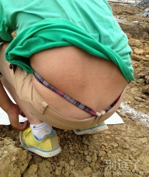 一个人的裤子。。