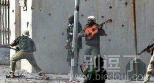 敢问兄台可是六指琴魔的徒弟