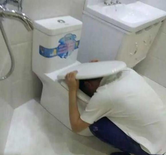 好重口味的室友，日后我要躲它远点
