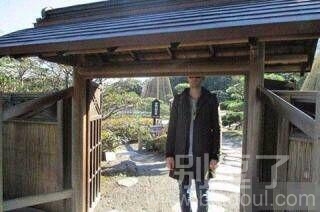 老婆说要给家里的大门安个门梁