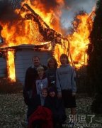 在火灾现场的我们。。