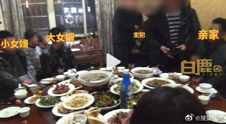 轻松一刻:偷700多只鸡办年货,这是黄鼠狼成精了吧 轻松一刻:偷700多只鸡办年货,这是黄鼠狼成精了吧