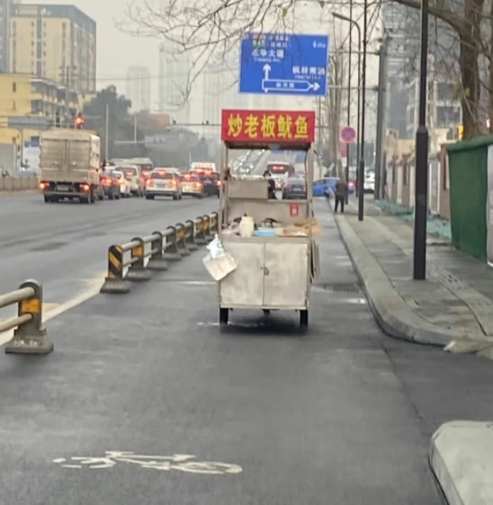 轻松一刻:偷700多只鸡办年货,这是黄鼠狼成精了吧 轻松一刻:偷700多只鸡办年货,这是黄鼠狼成精了吧