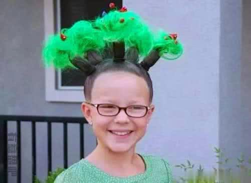 每日一笑:你这电脑我修不了,这么多的线,看着都“懵” 每日一笑:你这电脑我修不了,这么多的线,看着都“懵”