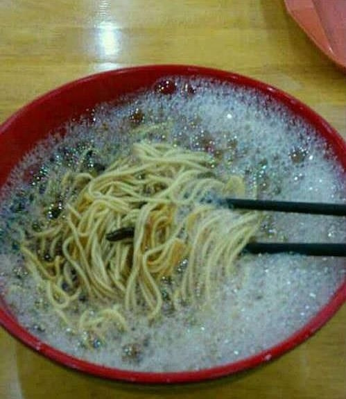 轻松一刻:初一早,初二早,初三就要睡到饱! 轻松一刻:初一早,初二早,初三就要睡到饱!