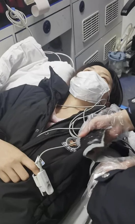 轻松一刻:好消息,今天股市不开门,不跌了!!! 轻松一刻:好消息,今天股市不开门,不跌了!!!