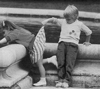 这么小就这么色啊