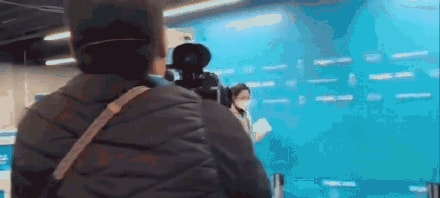 轻松一刻:刷完火箭后,榜一大哥被踢出直播间! 轻松一刻:刷完火箭后,榜一大哥被踢出直播间!