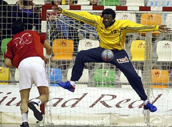 金钟罩铁布衫 哥们少林练过