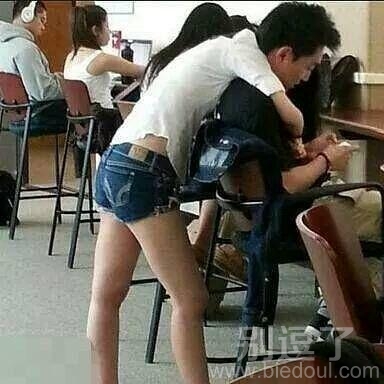 第一眼看错 拍照角度吓死人! 第一眼看错 拍照角度吓死人!