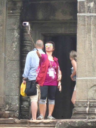 搞笑图片外国女人疯狂表情