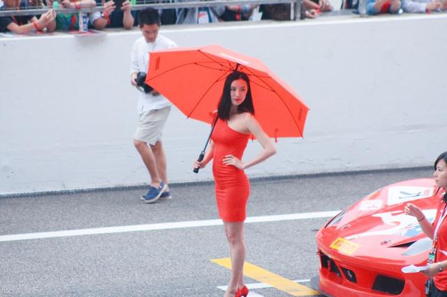 搞笑:隔壁老王躺在床上自言自语说着这几天太晦气 搞笑:隔壁老王躺在床上自言自语说着这几天太晦气