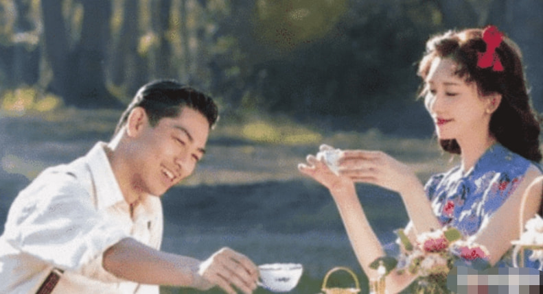 “这是林志玲吗?怎么看着越来越像日本的贵妇了?”哈哈哈哈哈! “这是林志玲吗?怎么看着越来越像日本的贵妇了?”哈哈哈哈哈!