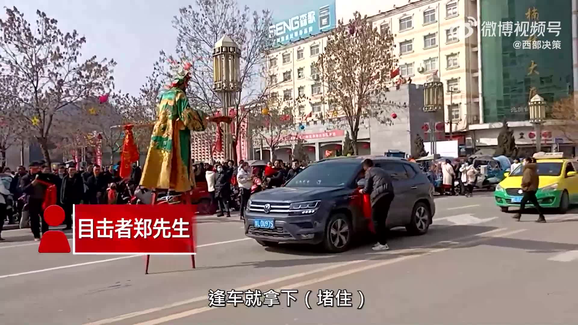 轻松一刻：要想挨着女神睡，玫瑰你就别嫌贵