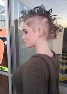 活该挨打,别怪我没劝你 活该挨打,别怪我没劝你