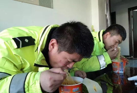 轻松一刻:今天是元宵节,也是打扫宾馆阿姨日 轻松一刻:今天是元宵节,也是打扫宾馆阿姨日