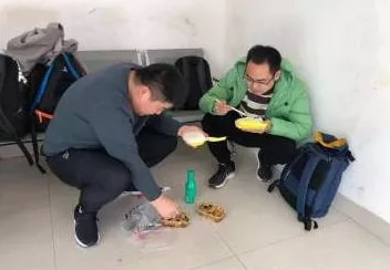轻松一刻:今天是元宵节,也是打扫宾馆阿姨日 轻松一刻:今天是元宵节,也是打扫宾馆阿姨日