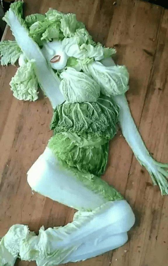 轻松一刻:哎!老牛吃嫩草,富婆吃男馍! 轻松一刻:哎!老牛吃嫩草,富婆吃男馍!