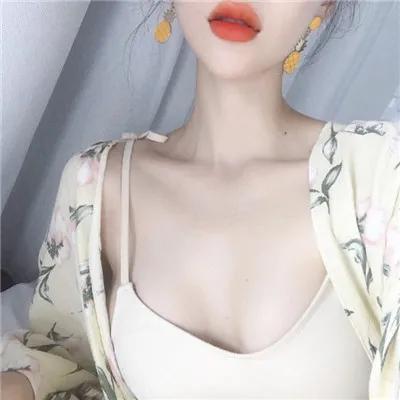 美女你最好换个地方坐,没看出来你旁边的丑男在装睡吗,结局意外 美女你最好换个地方坐,没看出来你旁边的丑男在装睡吗,结局意外
