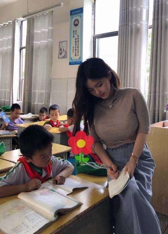 “能娶到这种媳妇不知道啥感觉?”哈哈哈哈 “能娶到这种媳妇不知道啥感觉?”哈哈哈哈