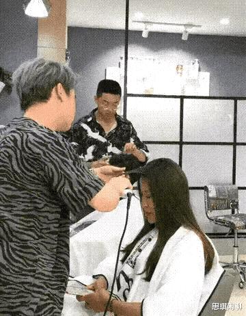 神回复:花果山白宫出售,总价120亿,便宜点我就买了 神回复:花果山白宫出售,总价120亿,便宜点我就买了