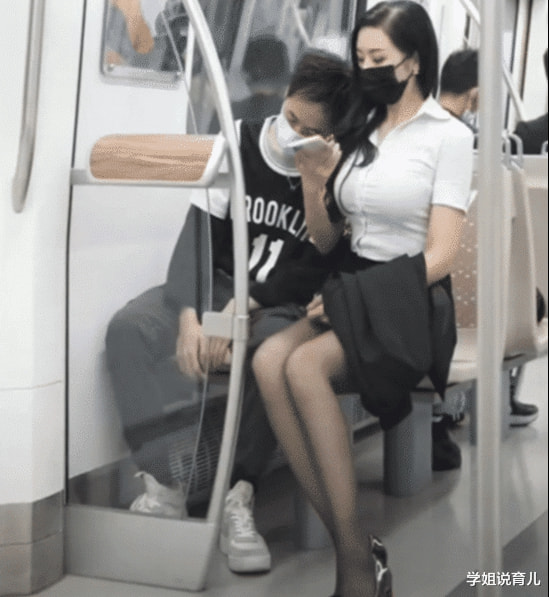 “我咋就没碰着这么心善的妹子!”哈哈哈兄弟艳福不浅啊 “我咋就没碰着这么心善的妹子!”哈哈哈兄弟艳福不浅啊