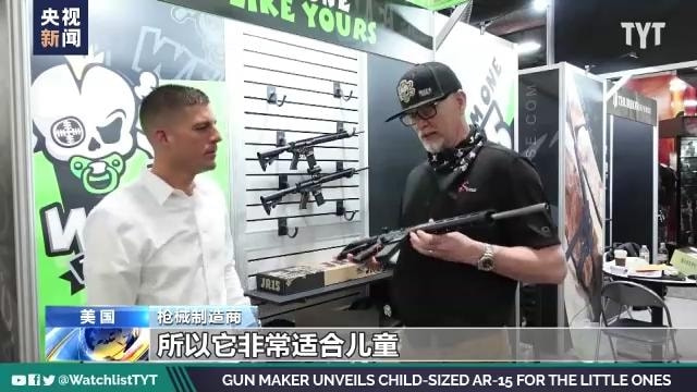 轻松一刻:健身教练这么猛吗?把女学员腿都压坏了 轻松一刻:健身教练这么猛吗?把女学员腿都压坏了