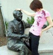 上次去泰国旅游骑大象