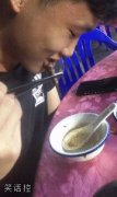 被螺一整个赖住了