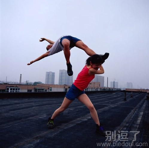 牛B的女朋友,悲剧了吧 牛B的女朋友,悲剧了吧