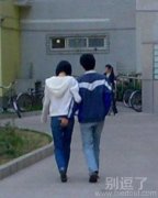 公共场合请忍住!! 公共场合请忍住!!