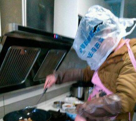 炒个菜要不要这么霸气 炒个菜要不要这么霸气