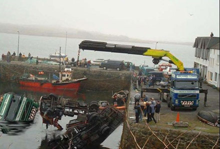 搞笑车祸,车辆救援,一次比一次高潮！