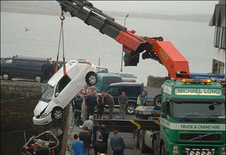 搞笑车祸,车辆救援,一次比一次高潮！