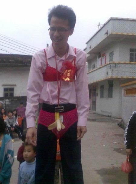 绝对原汁原味的男婚女嫁婚礼现场。