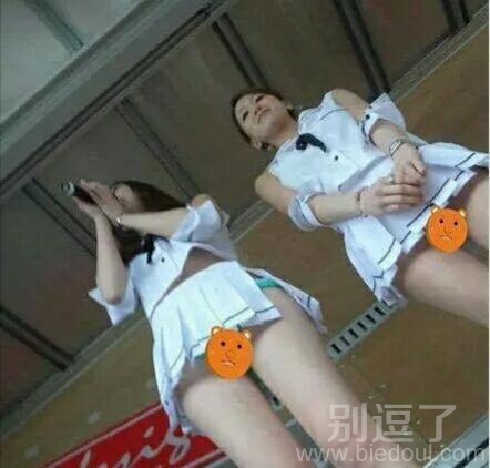 怪不得摄影师要跑去第一排 怪不得摄影师要跑去第一排