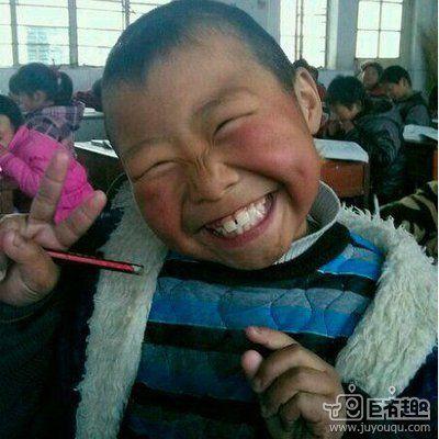 看见这熊孩子就开心