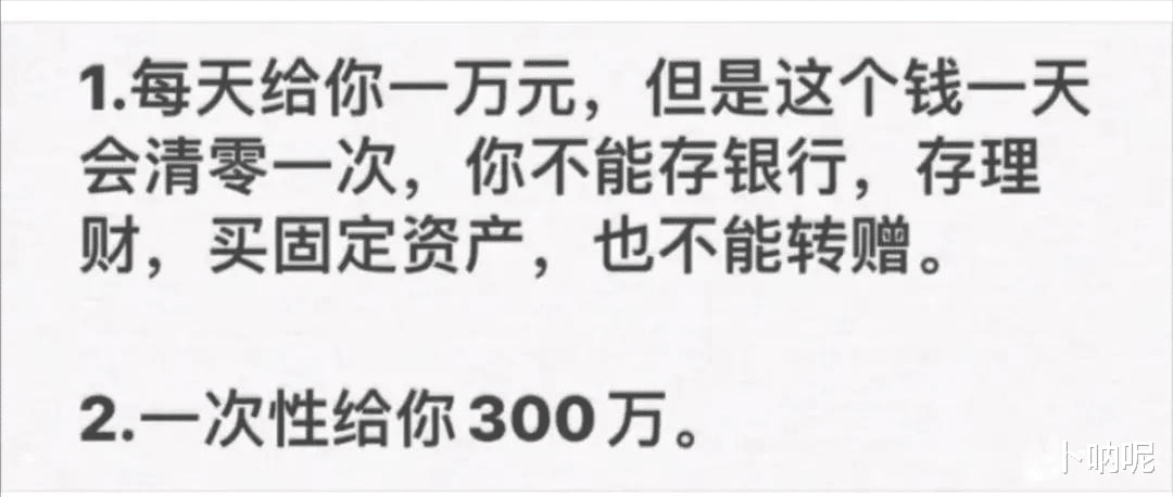 当紧身的瑜伽裤成为一种穿着潮流的时候，男生们也开始去健身房锻炼身体了。