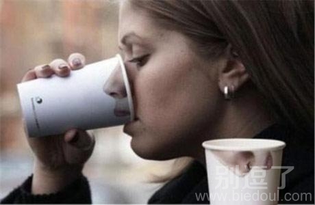 这个杯子很有特色啊。