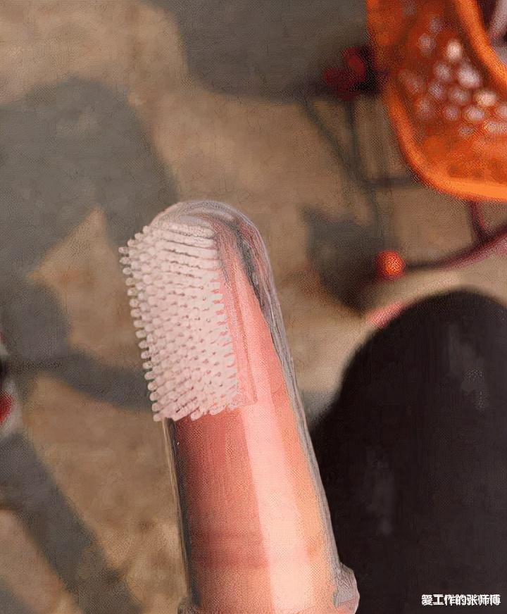 女朋友出差回来 从她包里发现的 请教朋友这是啥 ,干啥用的? 女朋友出差回来 从她包里发现的 请教朋友这是啥 ,干啥用的?