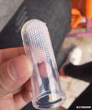 女朋友出差回来 从她包里发现的 请教朋友这是啥 ,干啥用的? 女朋友出差回来 从她包里发现的 请教朋友这是啥 ,干啥用的?