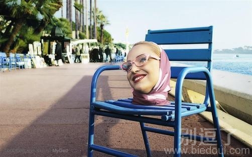 凳子上的人头艺术