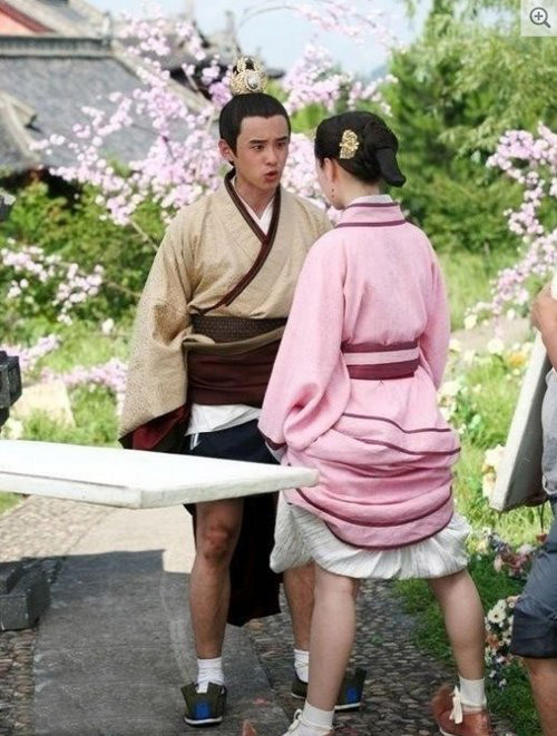 男屌丝们和女屌丝们之间的基情。