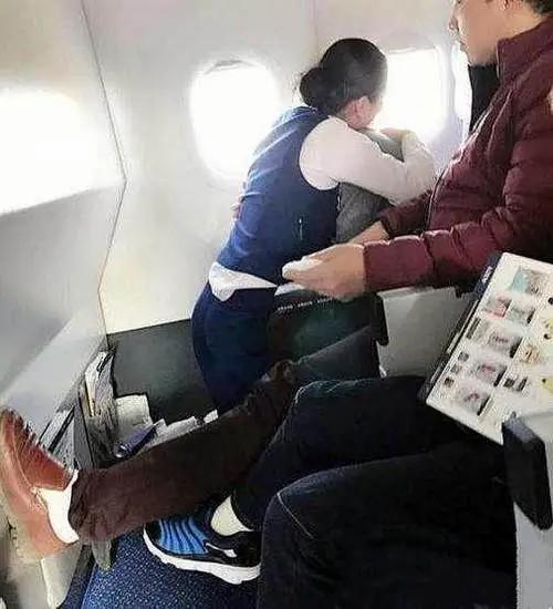 “骗我进厂,说厂子里靓女多,你们看看这是人干的事吗?”哈哈哈 “骗我进厂,说厂子里靓女多,你们看看这是人干的事吗?”哈哈哈