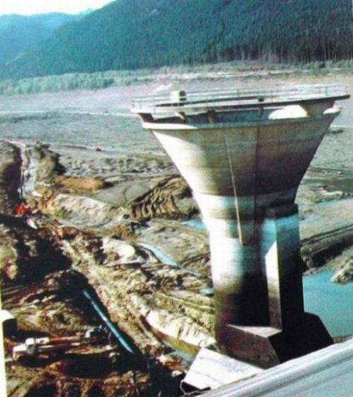 世界奇观：泄水孔