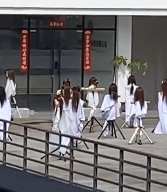 轻松一刻:老公失恋了,老婆该怎么安慰他? 轻松一刻:老公失恋了,老婆该怎么安慰他?