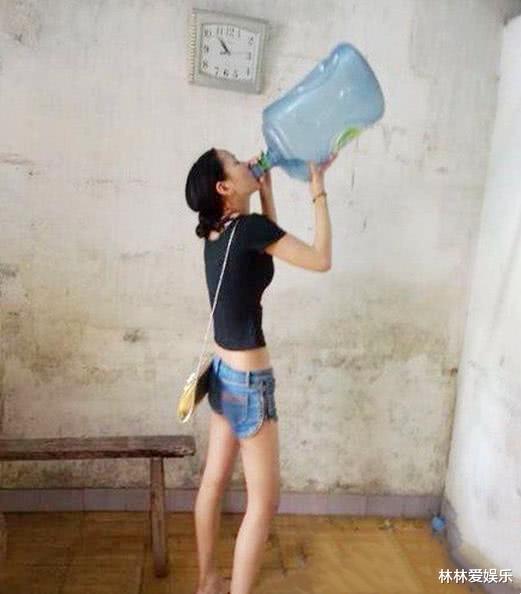 “在KTV工作的女孩最后都嫁给了谁?”神评太真实了哈哈哈哈 “在KTV工作的女孩最后都嫁给了谁?”神评太真实了哈哈哈哈