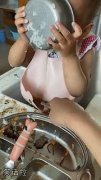 这是忘记张嘴了吧